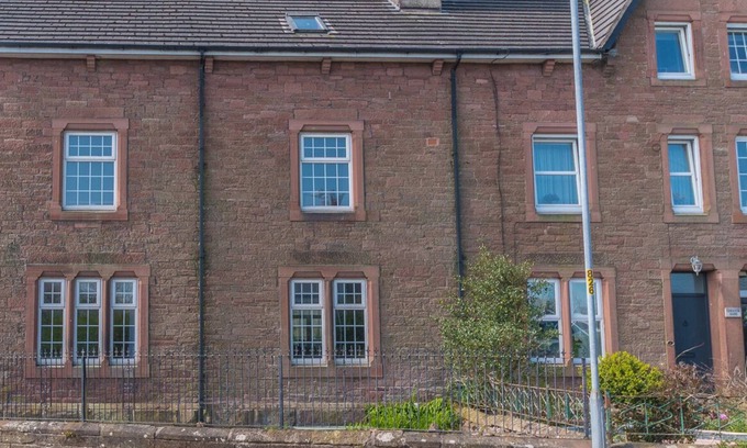 Calder Bridge House | 1 CLEATOR GATE, pet friendly, character holiday cottage in Cleator