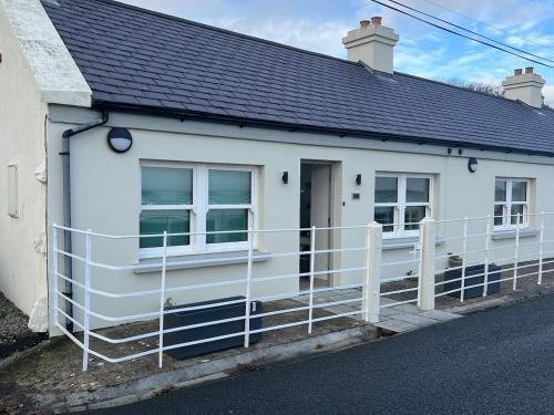 Killala House | 1 Quay Cottages Relaxing 3 bedroom on Sea-Front