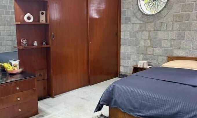 Ulsoor Apartment | 1 room + Lounge area/Kitchenette/terrace in Ulsoor
