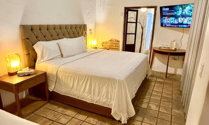 Esterito Apartment | #1 two blocks from the Malecon