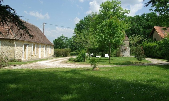 Saint-Germain-et-Mons House | 1 WEEK FROM 310 EUROS FOR 5 TO 6 PEOPLE ACCORDING TO SEASON