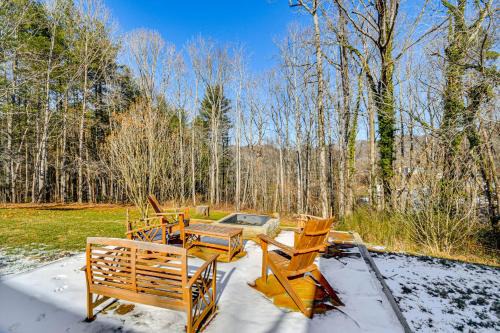 Swannanoa House | 10 Mi to Asheville Mtn-View Hideaway!