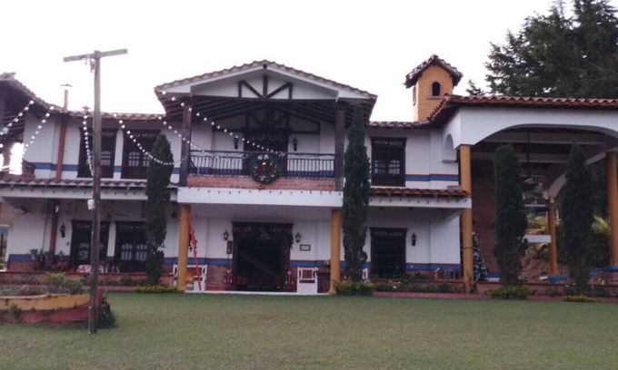 Rionegro House | 10 min Internal Medellin Airport. House Finca family-friends meetings