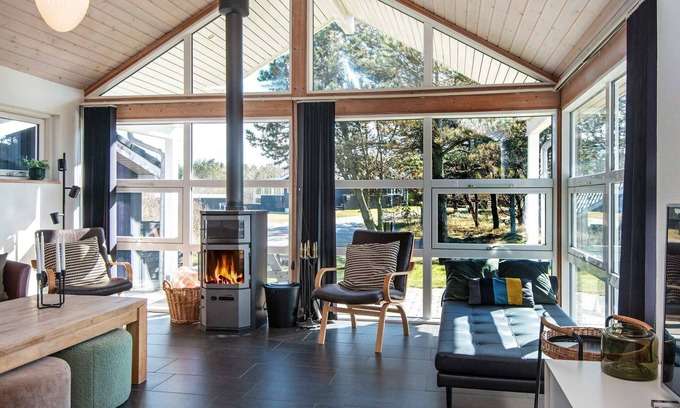 Trend House | 10 person holiday home in Løgstør