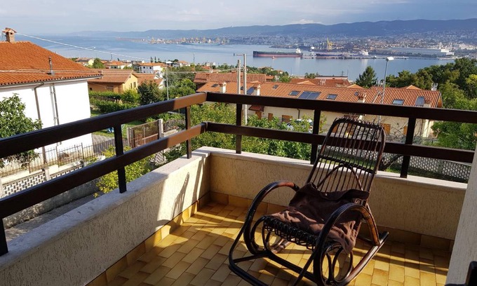 Muggia Apartment | 100 m² Apartment ∙ 2 bedrooms ∙ 5 guests