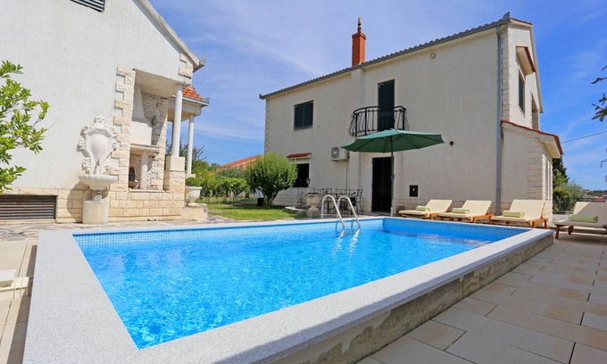 Solin Apartment | 100 m² Apartment ∙ 3 bedrooms ∙ 7 guests