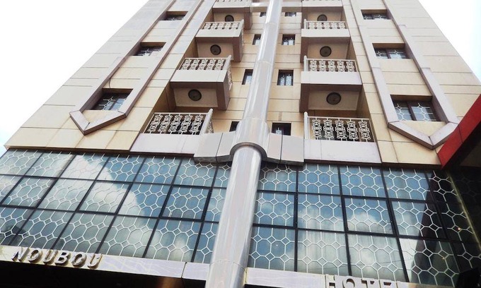 Douala Hotel | 100 m² Hotel ∙ 2 guests