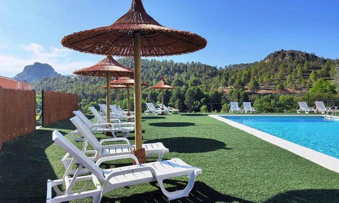 Elche De La Sierra House | 100 m² House ∙ 3 bedrooms ∙ 10 guests