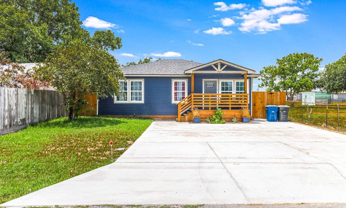 Flour Bluff House | 100 m² House ∙ 3 bedrooms ∙ 6 guests