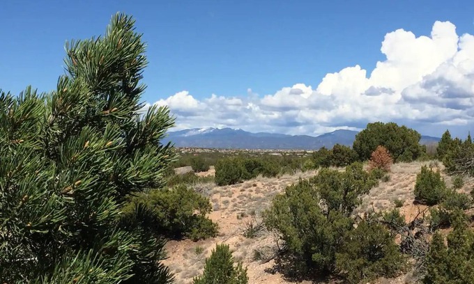 Canoncito House | 100-Mile Views on the Turquoise Trail - Casa Kachina Guest House