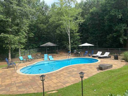Flowery Branch House | 1000 m² House ∙ 6 bedrooms ∙ 15 guests