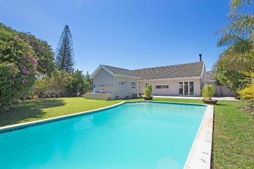 Bloubergstrand House | 1004 m² House ∙ 4 bedrooms ∙ 9 guests