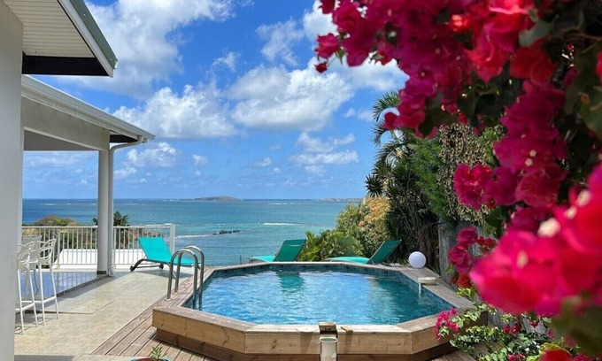 Le Robert Villa | 100m from the sea (boat rental), in a fishing village: Villa facing the ocean