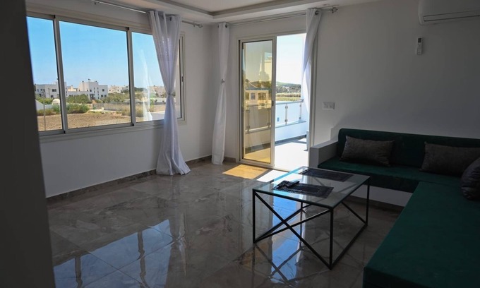Beni Atta Apartment | 100M from the superb Chat Mami beach, Résidence le Marin Appart Émeraude