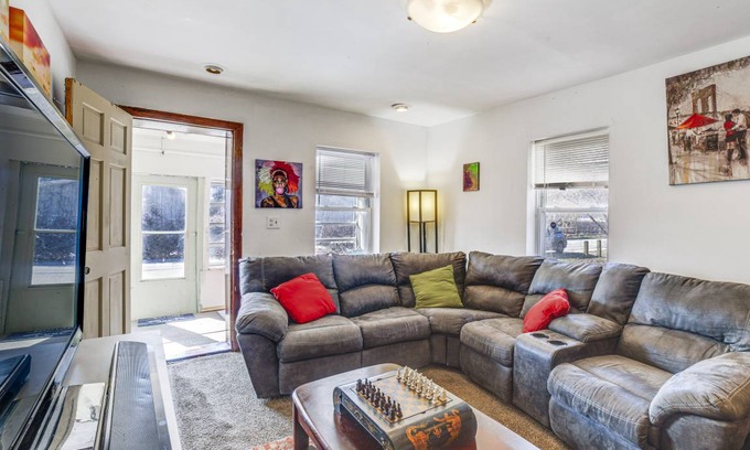Michigan City House | 102 m² House ∙ 1 bedroom ∙ 3 guests