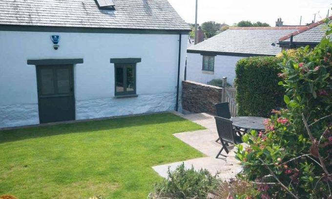 Crantock House | 105 m² House ∙ 2 bedrooms ∙ 4 guests