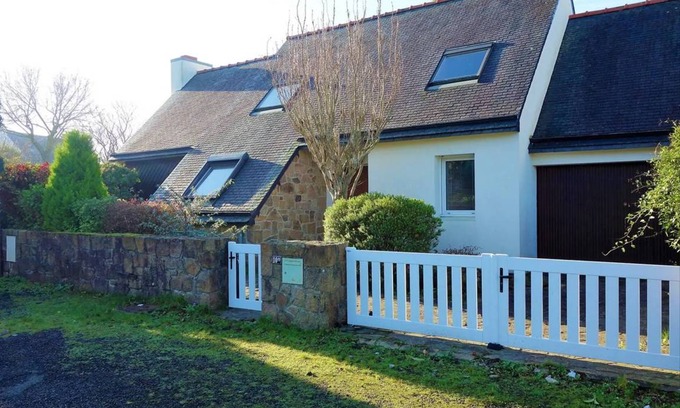 Perros-Guirec Villa | 105 m² Villa ∙ 3 bedrooms ∙ 6 guests