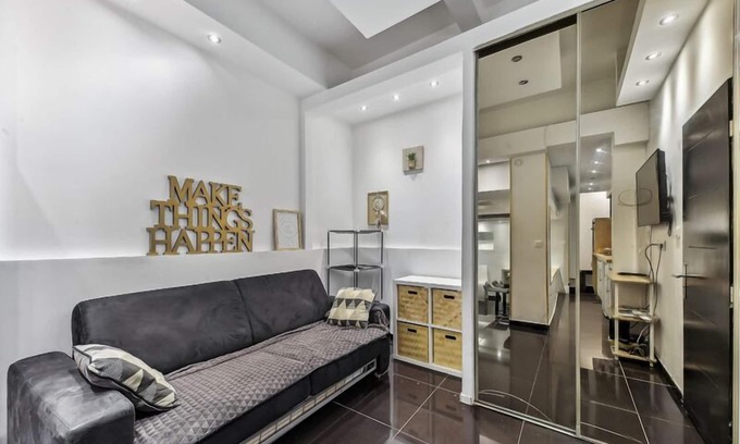 Quartier du Faubourg-Montmartre Apartment | 105-Suite Eliot - Superb Duplex in Paris