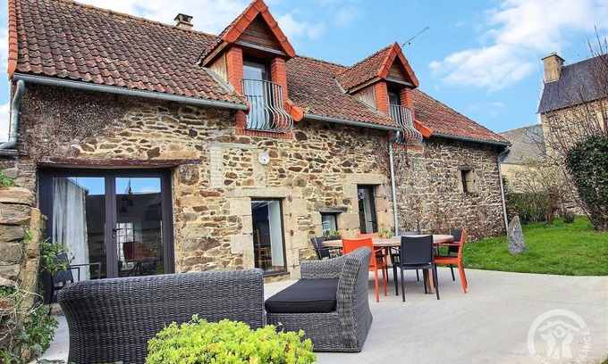Plourhan House | 106 m² Gîte ∙ 4 bedrooms ∙ 7 guests
