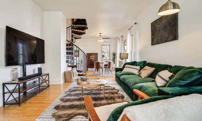 Summit - University House | 106 m² House ∙ 2 bedrooms ∙ 4 guests