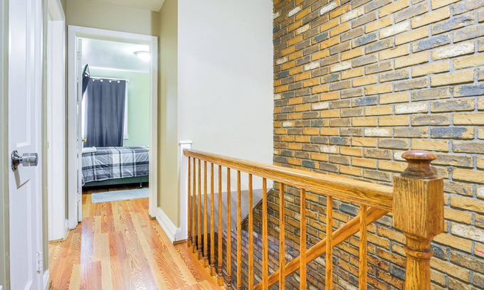 Middle River House | 11 Mi to Downtown Baltimore: Middle River Townhome