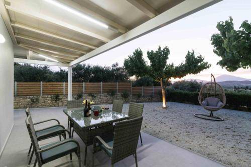 Petrokefalion House | 110 m² House ∙ 2 bedrooms ∙ 5 guests