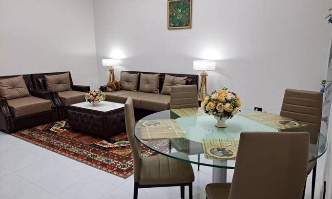 Khlong Tan House | 110 m² House ∙ 2 bedrooms ∙ 4 guests