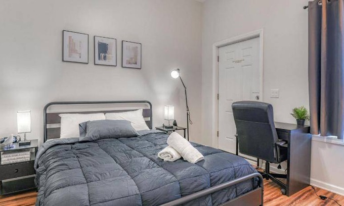 Jersey City Apartment | 111 m² Apartment ∙ 4 bedrooms ∙ 12 guests