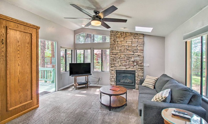 Pinetop-Lakeside Cottage | 111 m² Cabin ∙ 2 bedrooms ∙ 8 guests