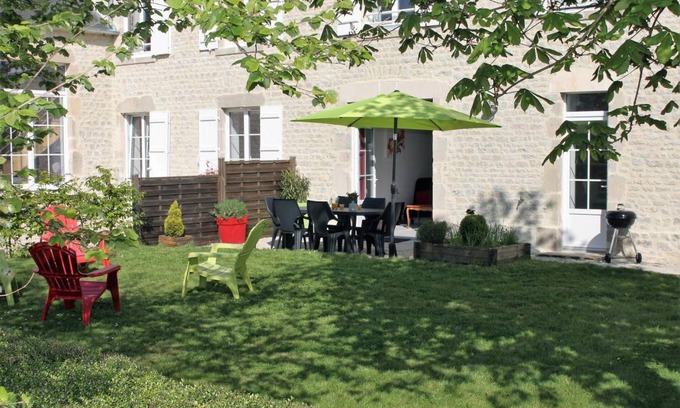 Sainte-Marie-du-Mont House | 112 m² Gîte ∙ 3 bedrooms ∙ 6 guests