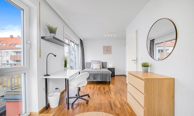Trudering-Riem Resort | 119 m² Private room ∙ 1 bedroom ∙ 1 guest