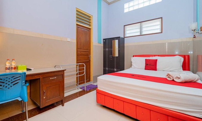 Bojonegoro Bed & Breakfast | 12 m² Bed and breakfast ∙ 3 guests