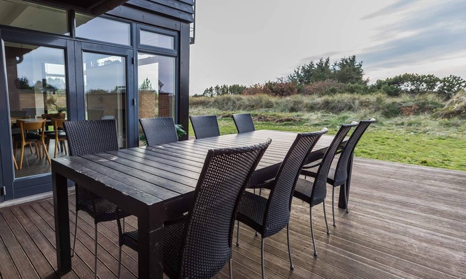 Blavand Strand House | 12 person holiday home in Blåvand