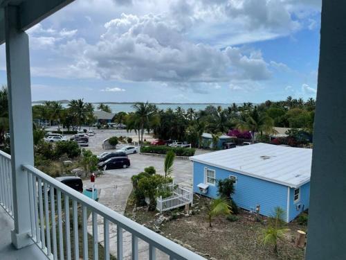 George Town Apartment | 12 South Harbor View
