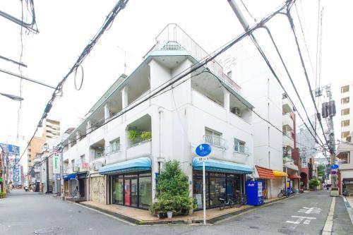 Nanbasennichimae Apartment | 120 m² Apartment ∙ 5 bedrooms ∙ 16 guests
