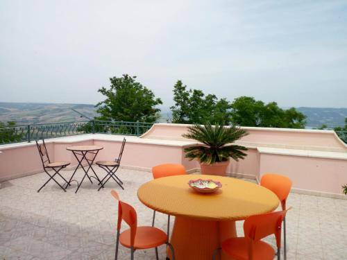 Miglionico House | 120 m² House ∙ 2 bedrooms ∙ 8 guests