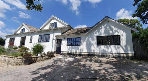 Newton Abbot House | 120 m² House ∙ 2 bedrooms ∙ 4 guests