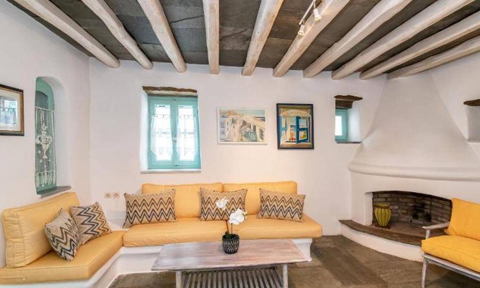 Exomvourgo House | 120 m² House ∙ 3 bedrooms ∙ 6 guests