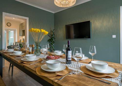 Clifton House | 121 m² House ∙ 4 bedrooms ∙ 8 guests