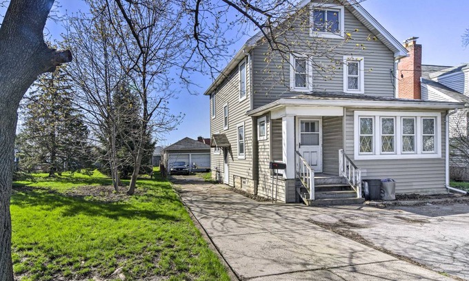 Cheektowaga House | 126 m² House ∙ 3 bedrooms ∙ 9 guests