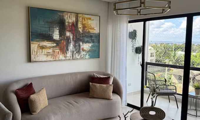 Santiago Province Apartment | 12Guests Spacious Double Apt, minutes from Airport