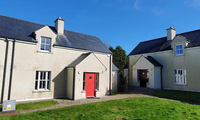 Dungarvan House | 130 m² House ∙ 3 bedrooms ∙ 6 guests