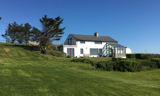 Union Hall House | 130 m² House ∙ 4 bedrooms ∙ 6 guests