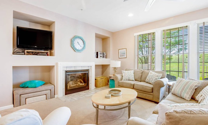 Ocean View Condo | 132 m² Condo ∙ 2 bedrooms ∙ 6 guests