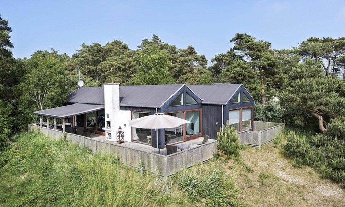 Oster Somarken House | 1328 Aakirkeby - Poserevænget 34