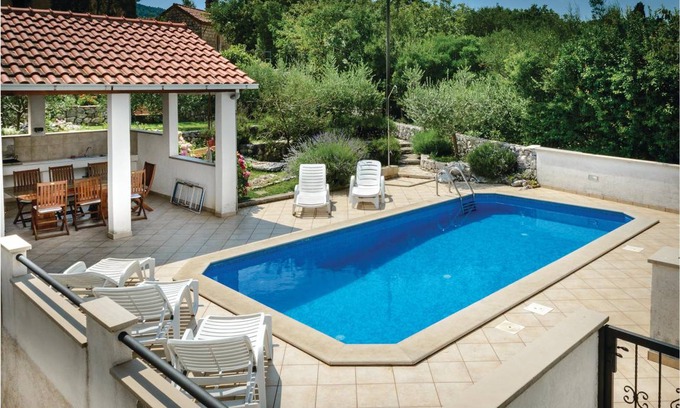 Gruda House | 133 m² House ∙ 4 bedrooms ∙ 10 guests