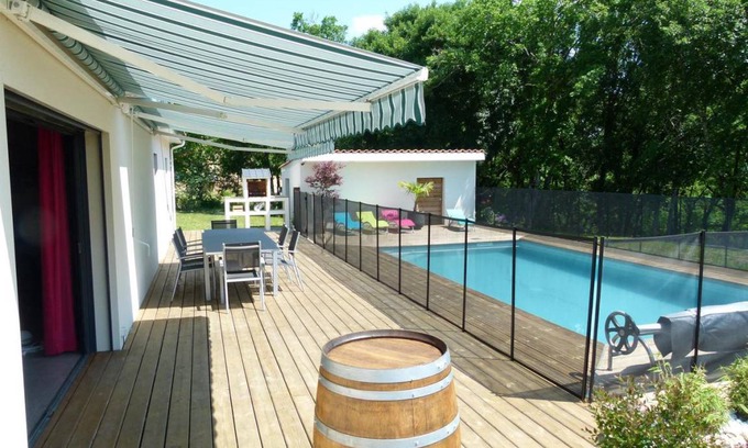 Serignac House | 135 m² Gîte ∙ 4 bedrooms ∙ 9 guests