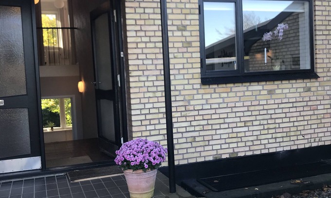 Nykobing Mors House | 135 m2 lovely renovated city holiday home in Nykøbing Mors. Free Wi-fi.