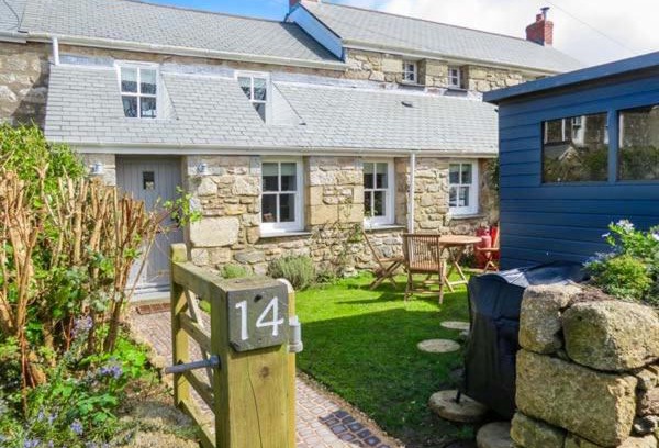 Pendeen House | 14 Boscaswell Downs