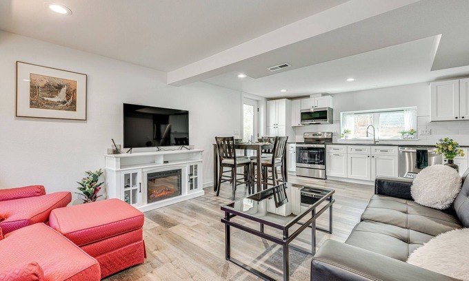 Erie Apartment | 14 Mi to Pearl Street Mall: Erie Getaway